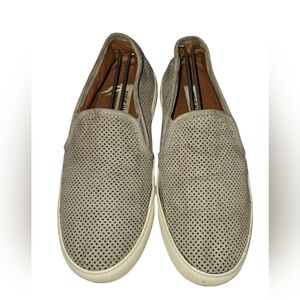 Steve Madden Zarayy Gray Faux Suede Sneaker Size 7 M Slip On Casual Shoe
